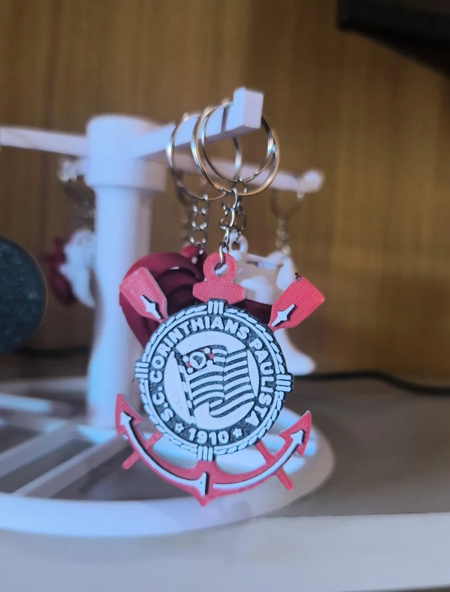 Chaveiro temático de futebol produzido em impressão 3D